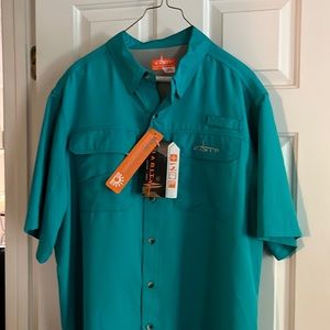 Men’s teal colored UPF 40 shirt- New